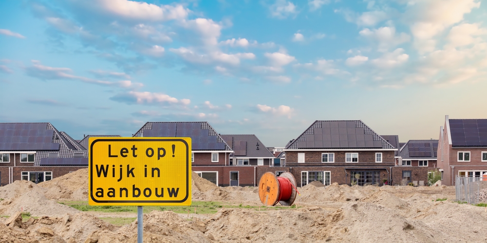 Renovlies voor nieuwbouw in Hengelo. Krijg 10% korting op het behangen en sauzen van wanden.